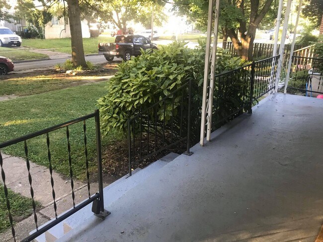 Foto del edificio - Charming 3 Bedroom/ 1 Bathroom Home in Dundalk, MD!