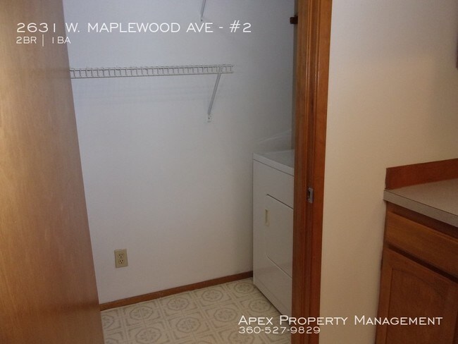 Building Photo - 2631 W MAPLEWOOD Ave