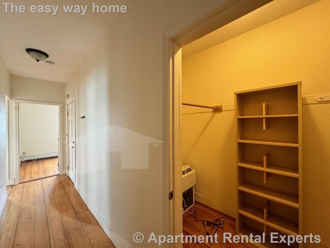 Foto del edificio - 61 Webster Ave