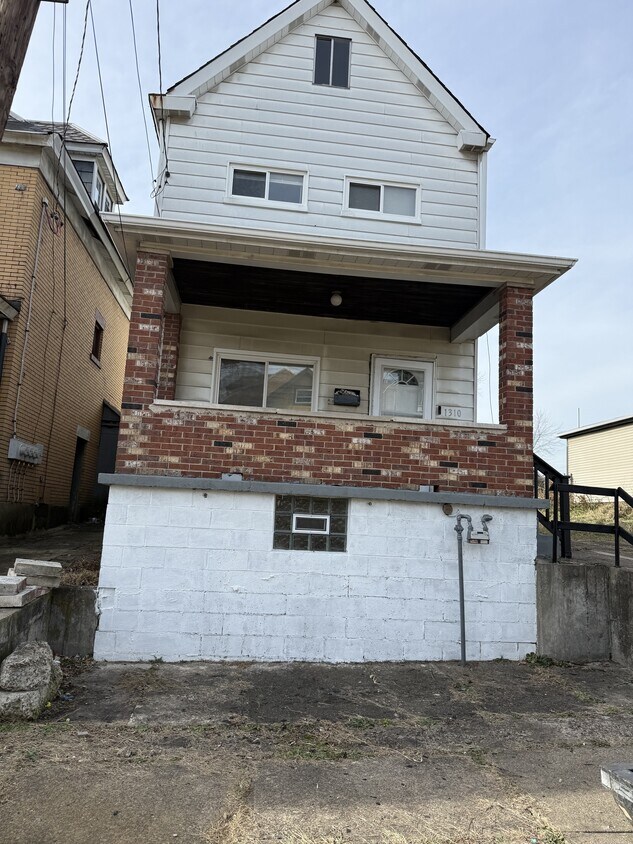 Photo - 1310 Pirl St (McKeesport, PA)