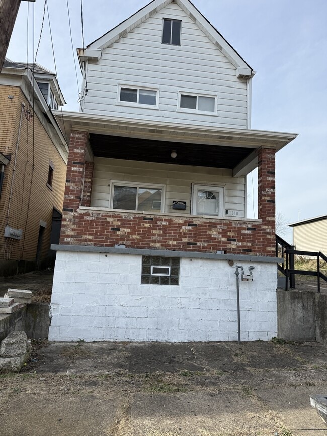 Photo - 1310 Pirl St House