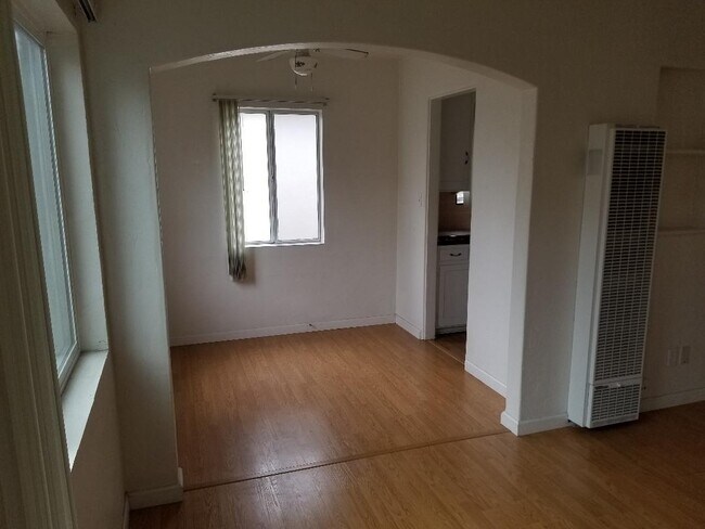 Foto del edificio - 4432 Utah St