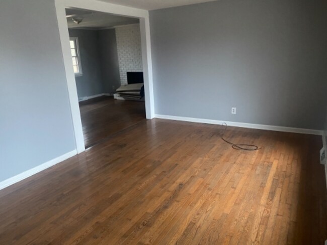 Foto del edificio - 3403 Shallowford Dr