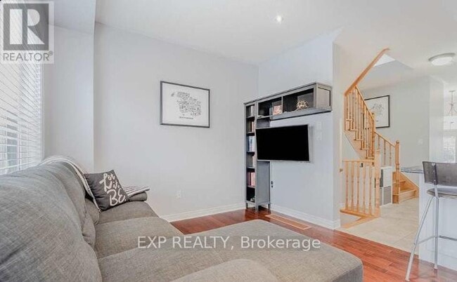 Building Photo - 37 Pearcey Cr