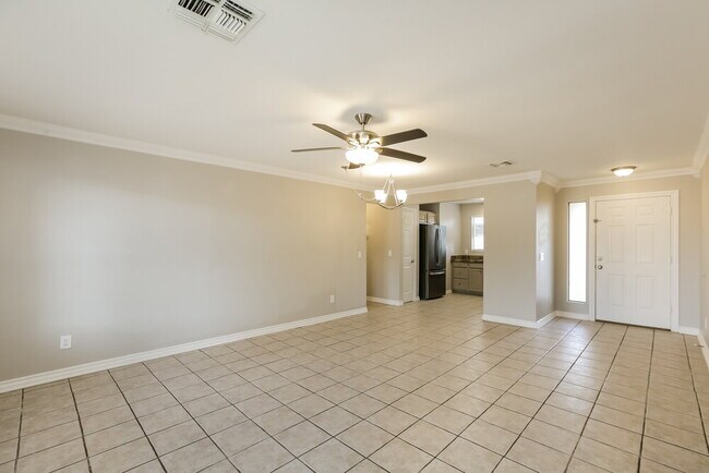 Building Photo - 947 E Via Elena St