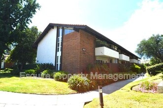 Building Photo - 31578 Agoura Rd