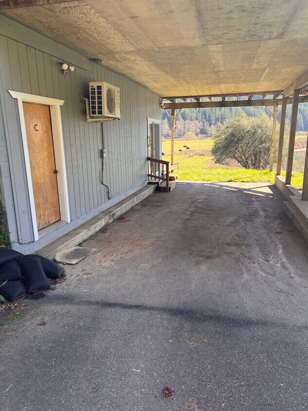 Foto principal - 15791 Lower Smith River Rd