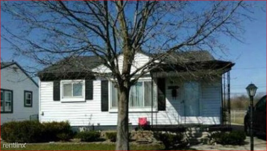 Primary Photo - 2 br, 1 bath House - 4780 Matthew St