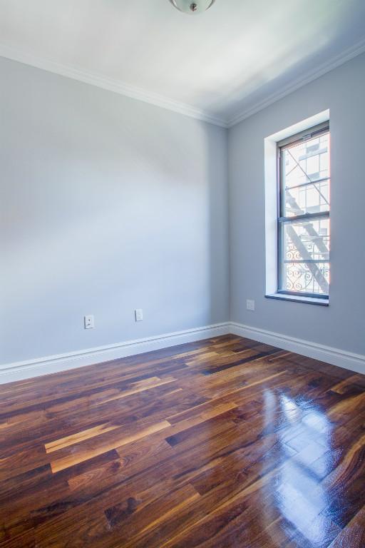 Foto del edificio - 334 E 6th St