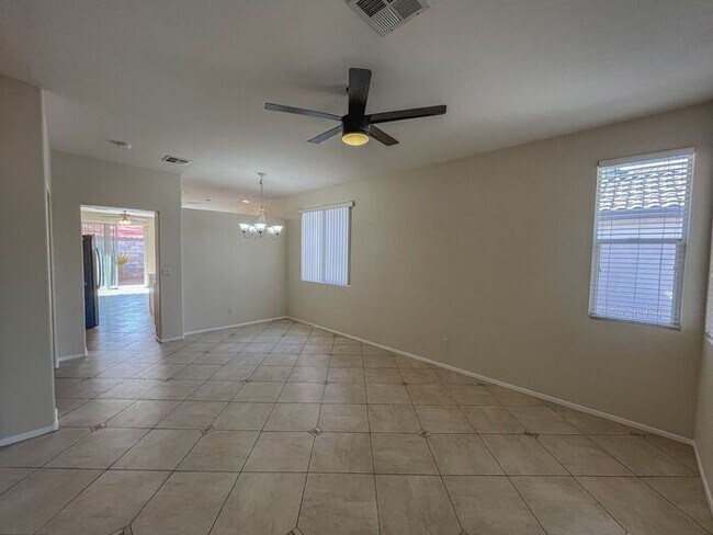 Foto del edificio - Charming Single-Story Home in a Prime Loca...