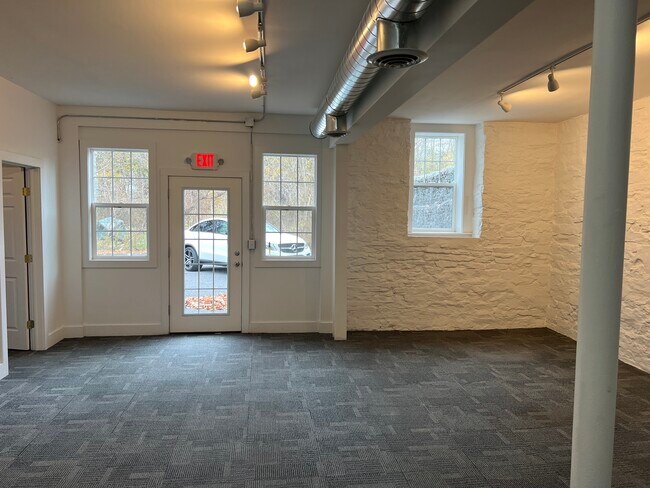 Living Room - 12 E Park Row