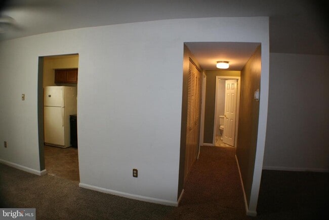 Foto del edificio - 734 Quince Orchard Blvd