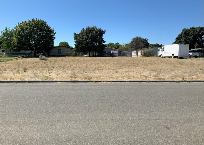 Foto del edificio - 2360 Hood Ave
