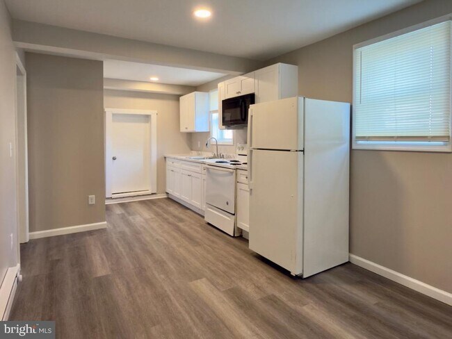 Foto del edificio - 31 S Main St