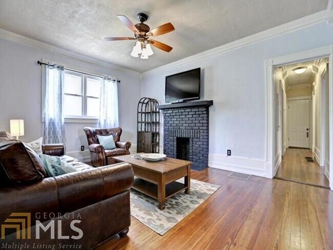 Building Photo - 458 Lytle Ave SE