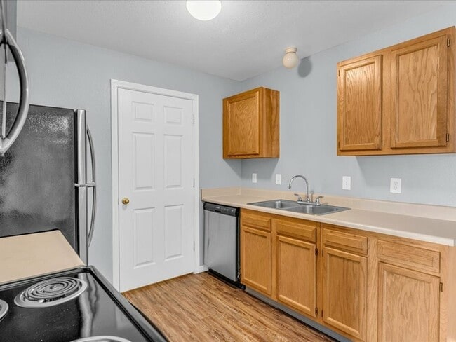 14-DSC02602 - River Club