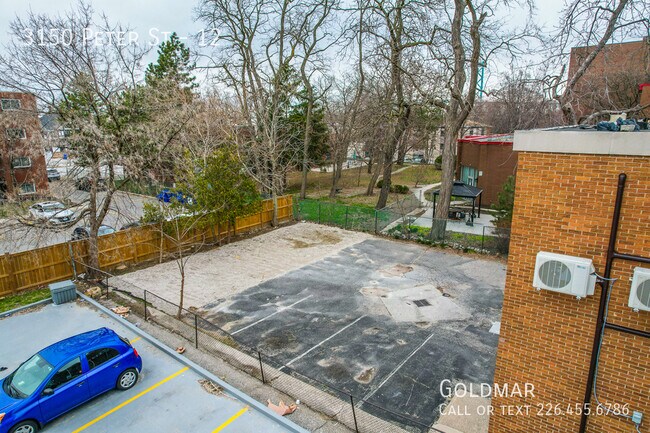 Building Photo - New Listing in Sandwich Town