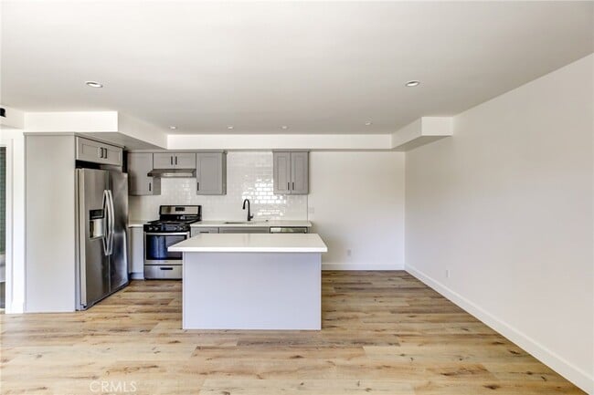 Building Photo - 455 N Olive St