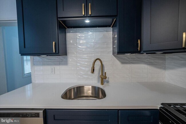 Foto del edificio - 34 W Durham St