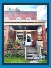 Building Photo - 204 Kelly Ave