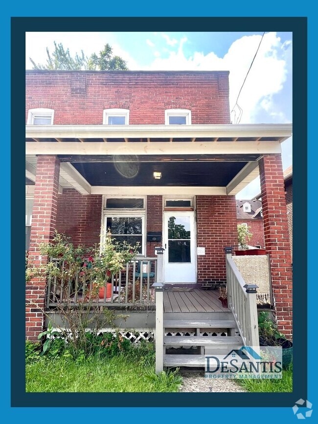 Building Photo - 204 Kelly Ave