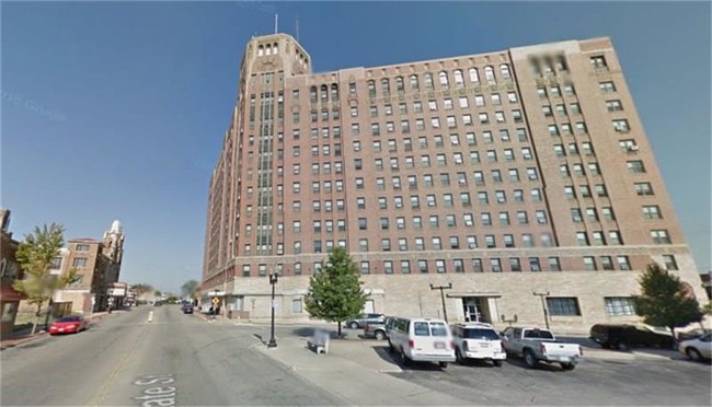 Building Photo - 630 E State St