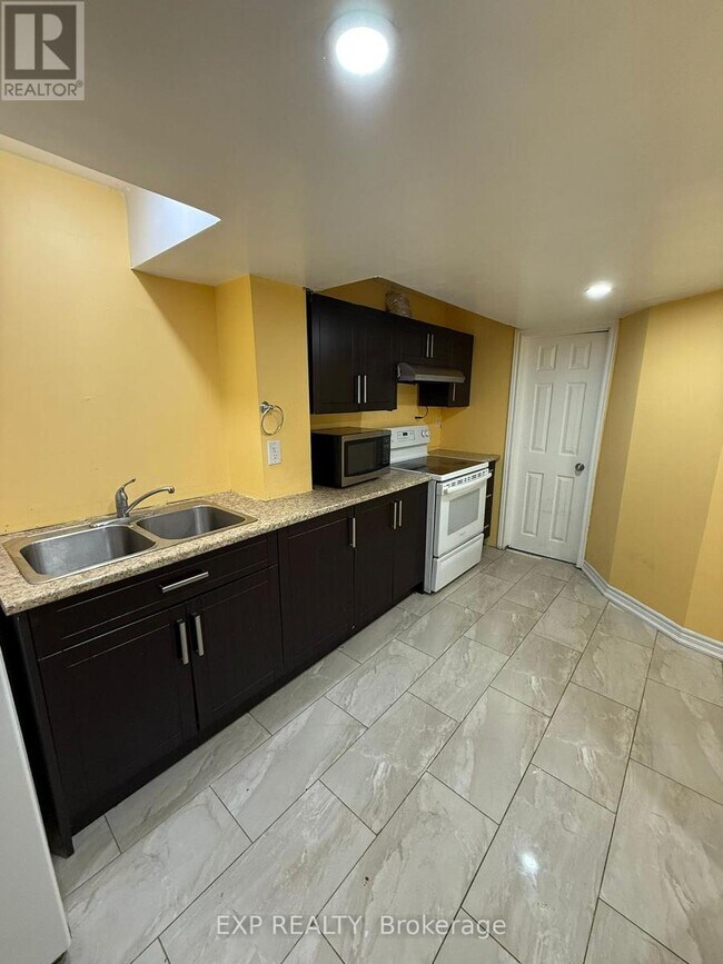 Photo du bâtiment - 59 Roadmaster Ln