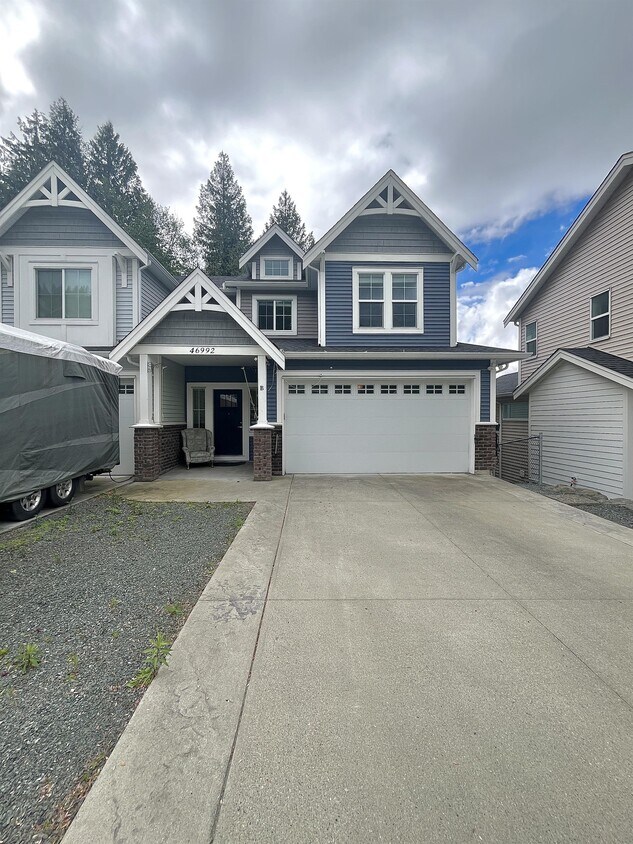 46992 Russell RoadB Unit B, Chilliwack, BC V2R 4V7 Apartment for Rent