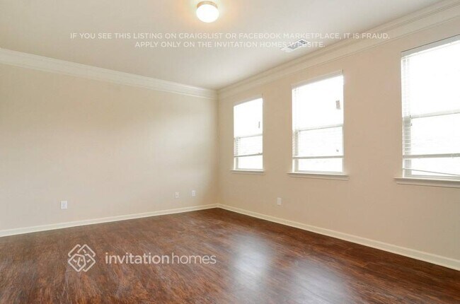 Building Photo - 3650 Brookhollow Dr