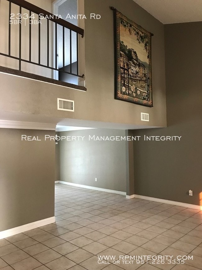 Building Photo - Horse property with a Beautiful Home for You!