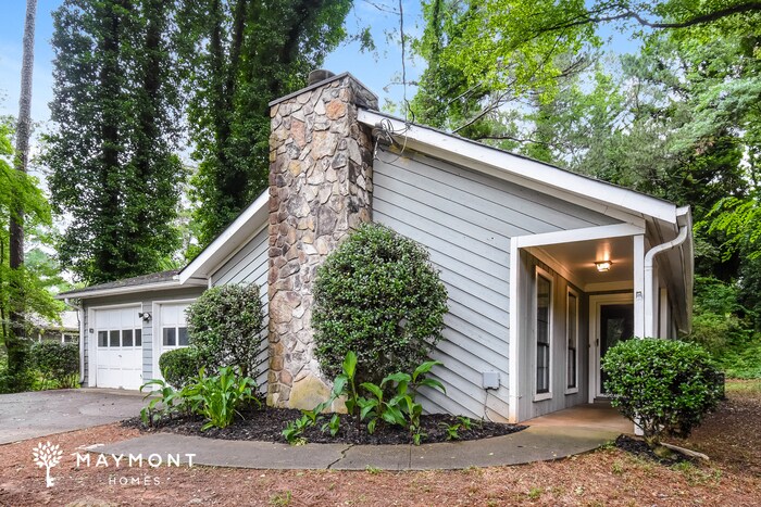Building Photo - 3 Bedroom Atlanta Home