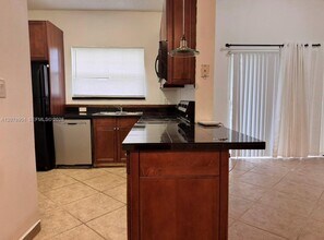 Building Photo - 891 Cypress Park Way