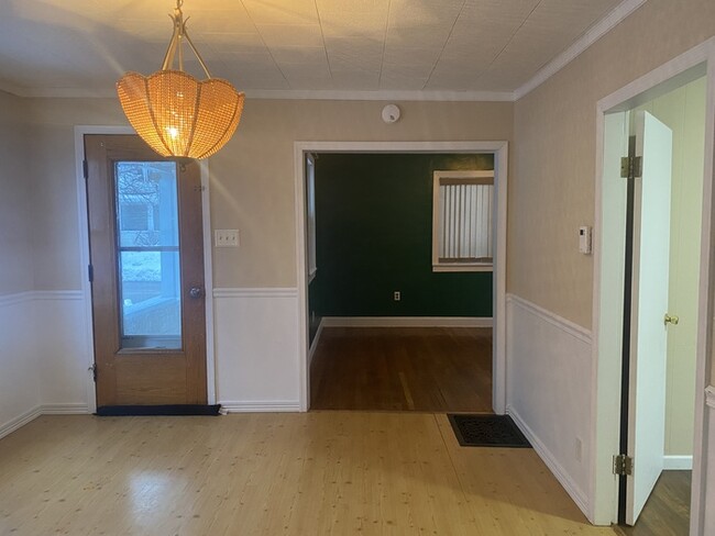 Building Photo - Gorgeous 4 bedroom 2 bath house for rent!!!