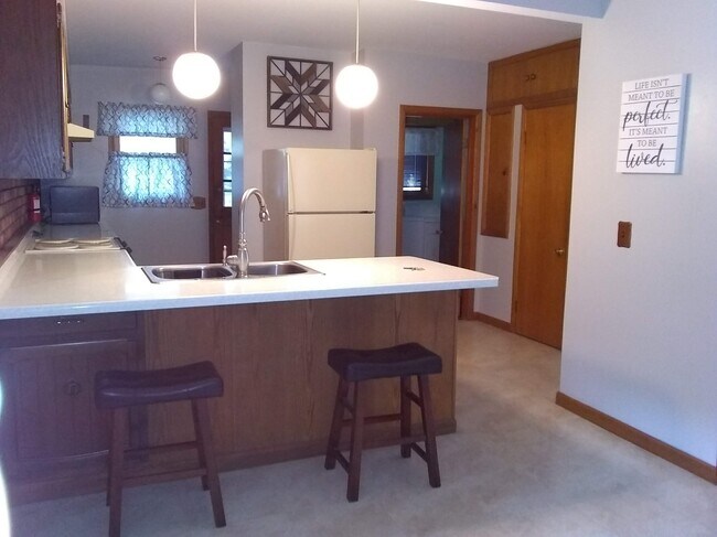 Cocina - 702 S 1st St