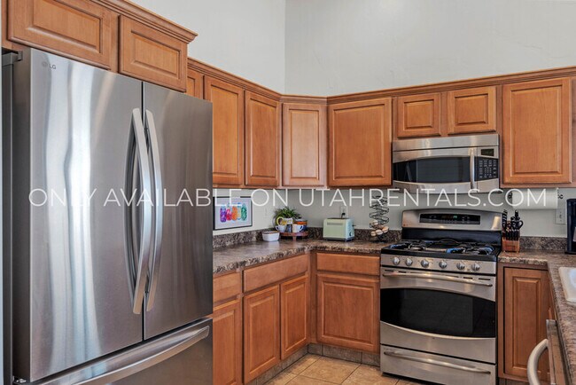 Building Photo - 14971 S Winged Bluff Ln