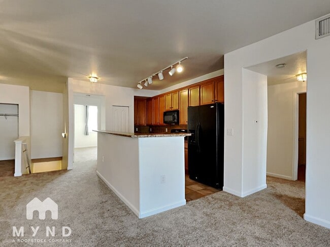 Building Photo - 5536 Lewis Ct