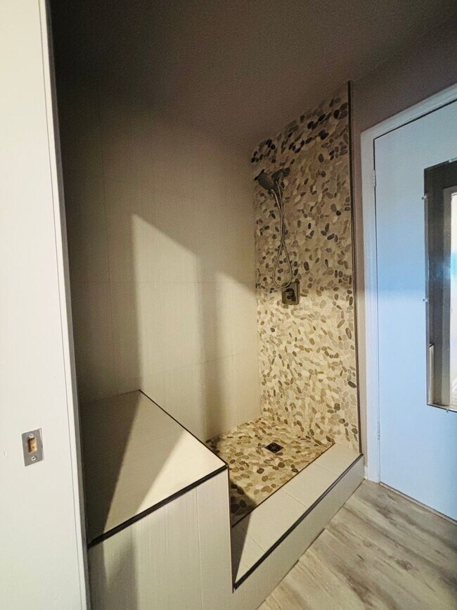 Foto del edificio - 2508 Ridge Rd