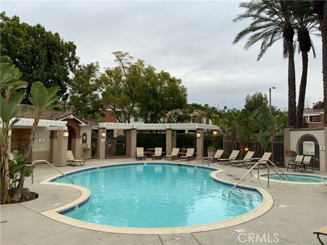 Building Photo - 8 Santa Barbara Ct