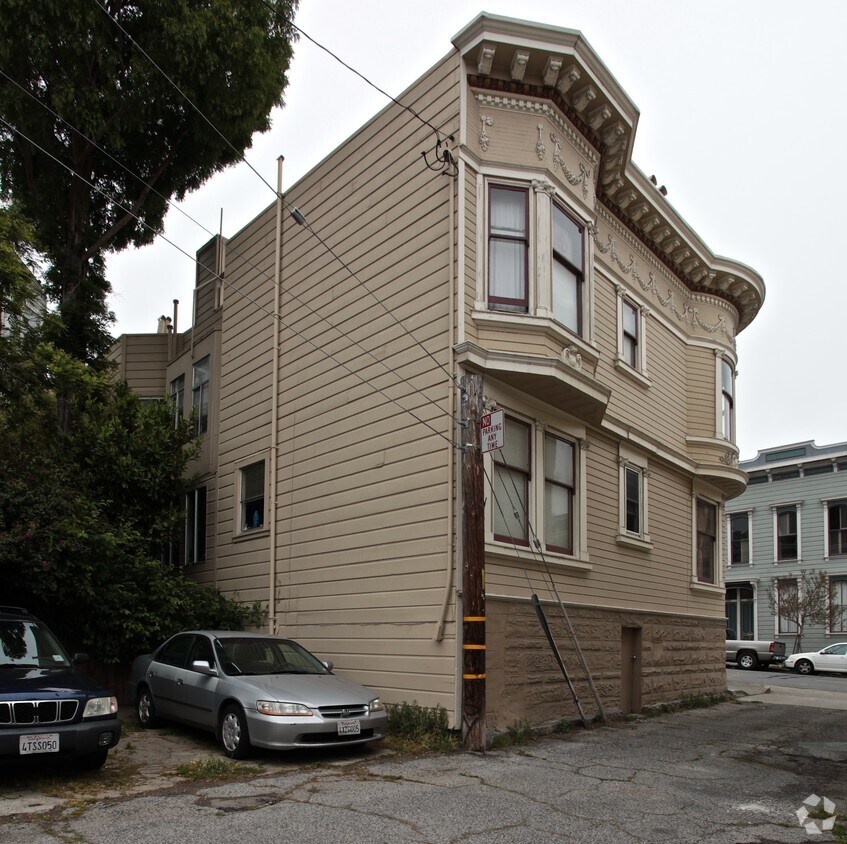 Building Photo - 3475-3489 22nd St