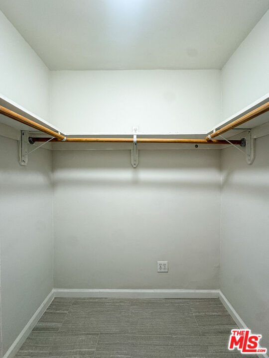 Foto del edificio - 1323 Ridgeley Dr