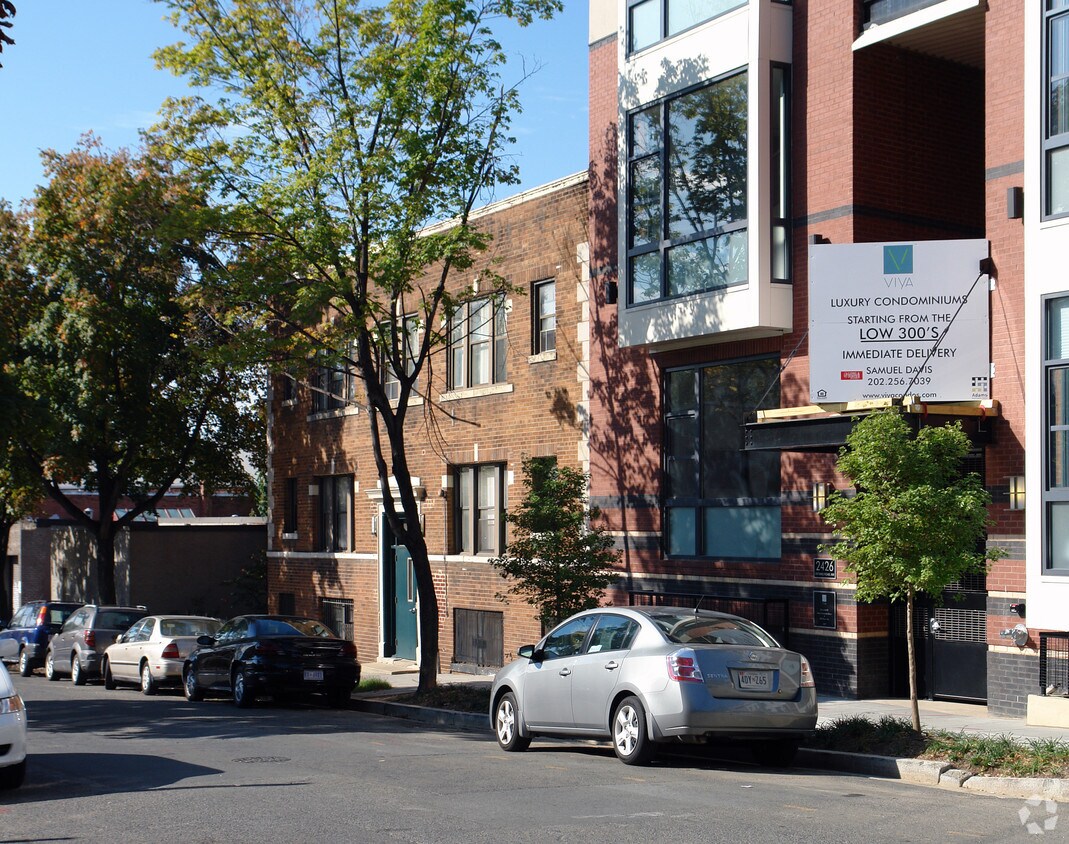 Primary Photo - 2422 Ontario Rd NW