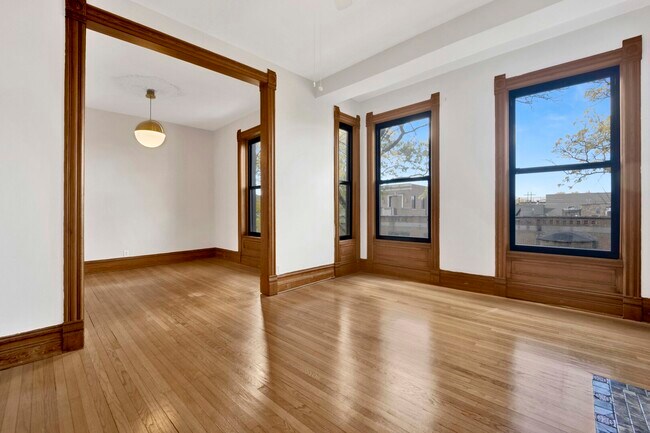 Foto del edificio - 825 W Armitage Ave