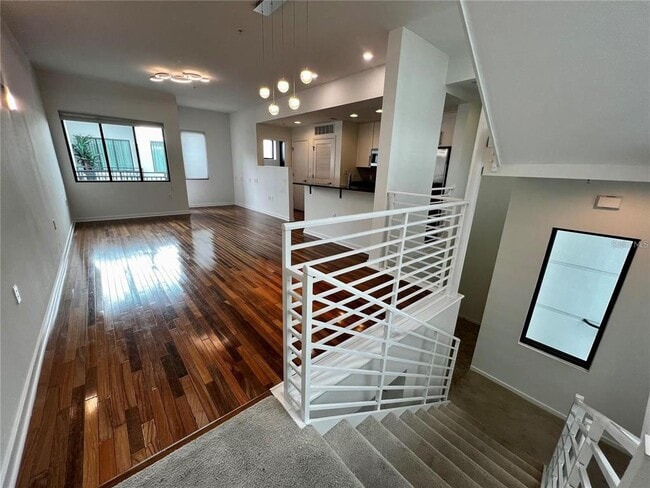 Building Photo - 350 S Osceola Ave