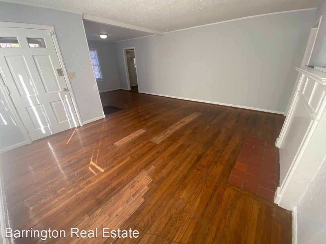 Building Photo - 3 br, 1 bath House - 929 Parkway Drive