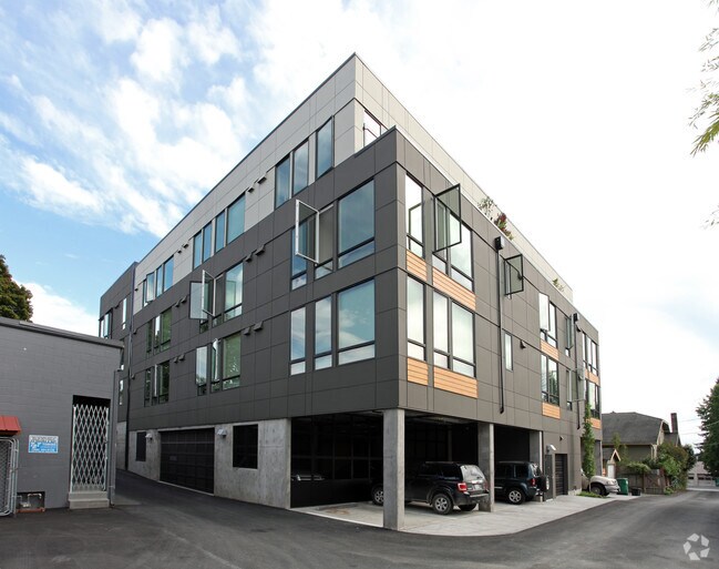 Wally Apartaments - Wally Apartment - Discover Wallingford Cha...