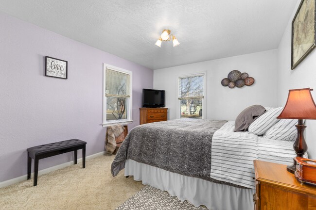 Foto del edificio - 1204 Avenue E