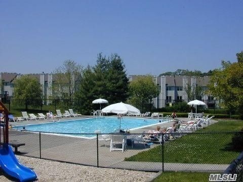 Building Photo - 164 Windward Ct N
