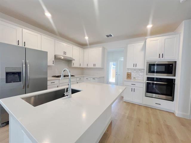 Foto principal - 3313 Little Bluestem Rd