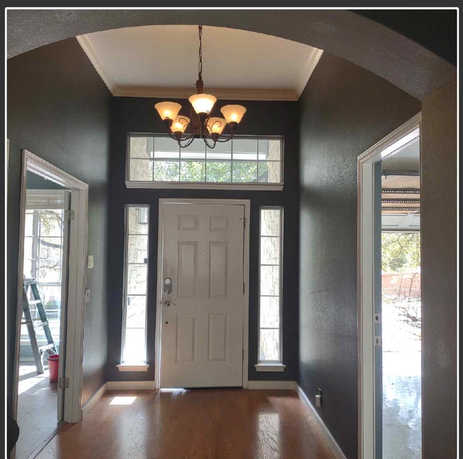 Building Photo - 11914 Loomis Dr