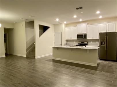 Foto del edificio - 15055 Book Club Rd